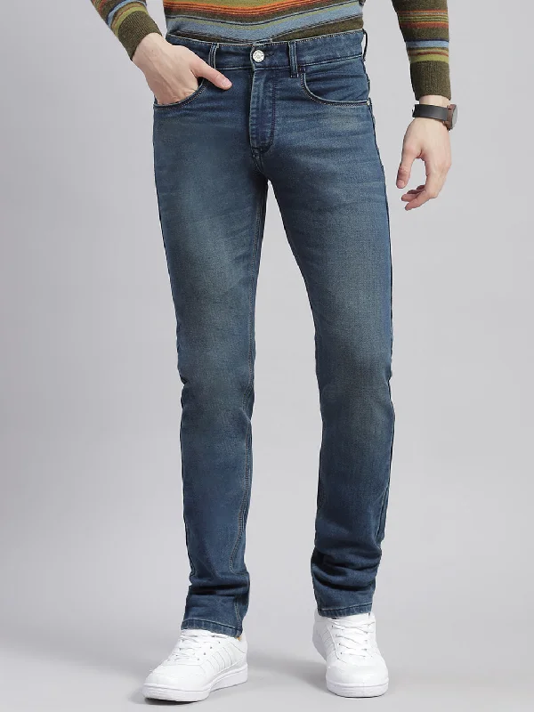 Men Blue Light Wash Narrow Fit Denims